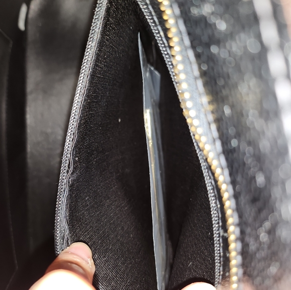 Channel Medallion - Picture 6 of 15